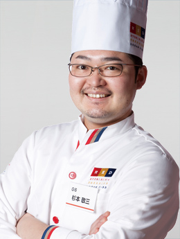 写真:2013年レッドエッグ 杉本 敬三